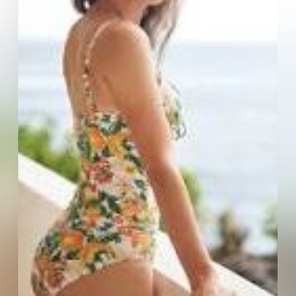 Nip Tuck Swim Joanne Citrus Blend Tummy Control Wrap One-Piece Swimsuit Size 4 - Picture 2 of 14